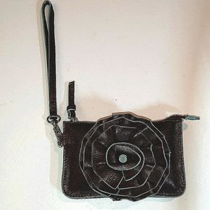 ILI NEW YORK BROWN LEATHER FLOWER WRISTLET